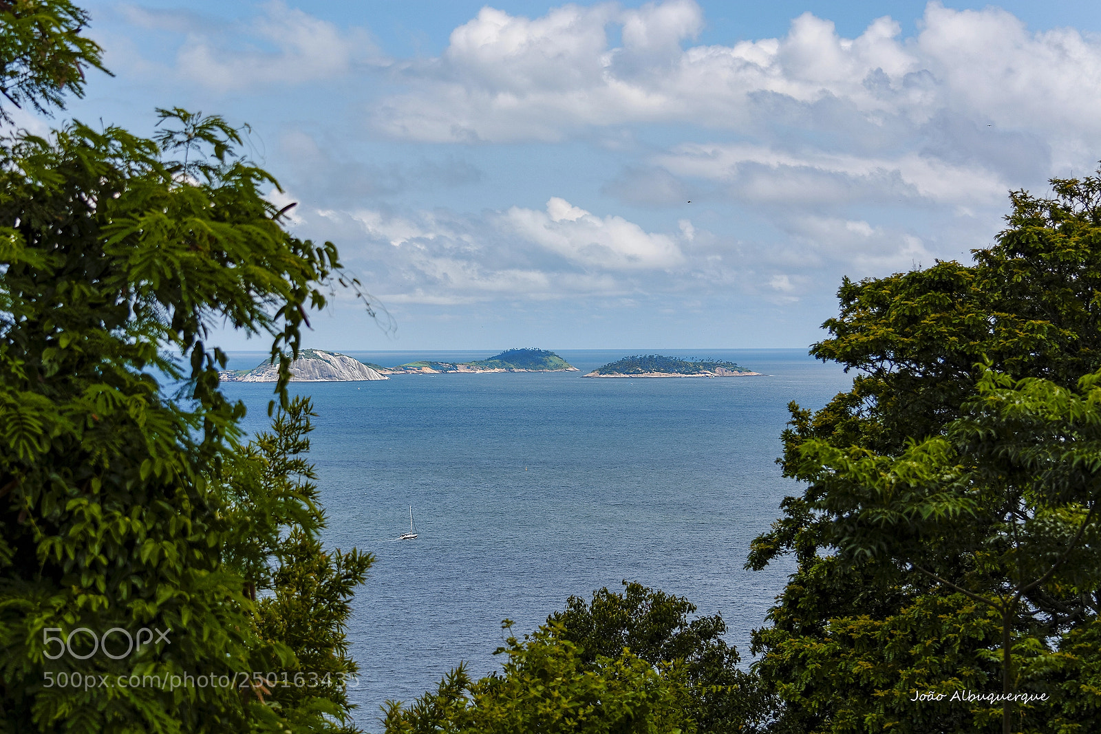 Nikon D5200 sample photo. The cagarras islands photography
