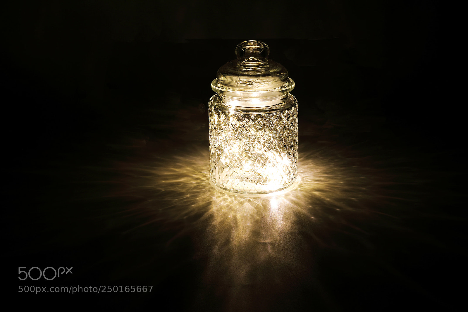 Canon EOS 5D Mark IV sample photo. Shining light through glass photography