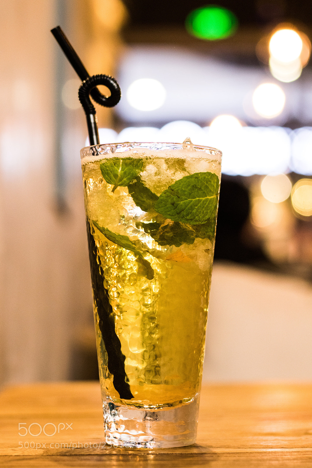 Canon EOS 200D (EOS Rebel SL2 / EOS Kiss X9) sample photo. Ice mint tea photography