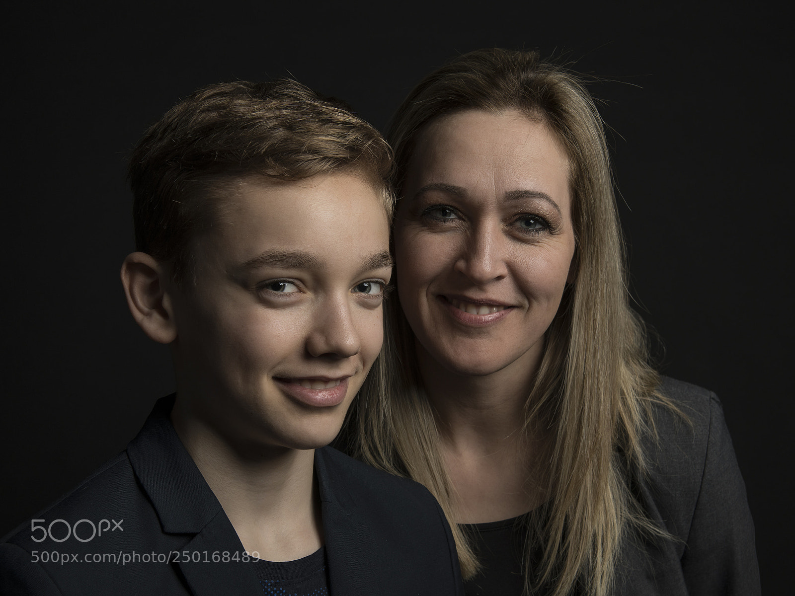 Nikon D850 sample photo. Mom and her son photography