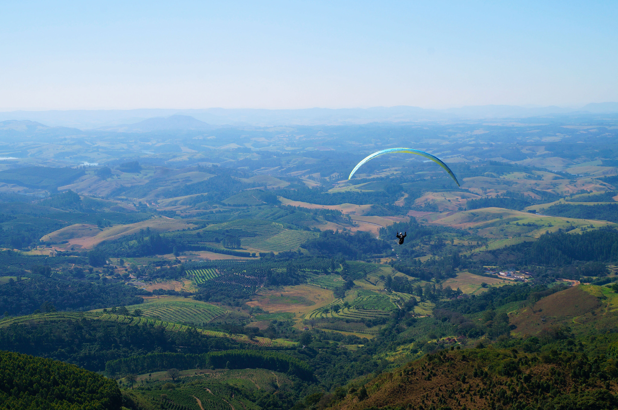 Sony Alpha NEX-F3 sample photo. Parapente photography