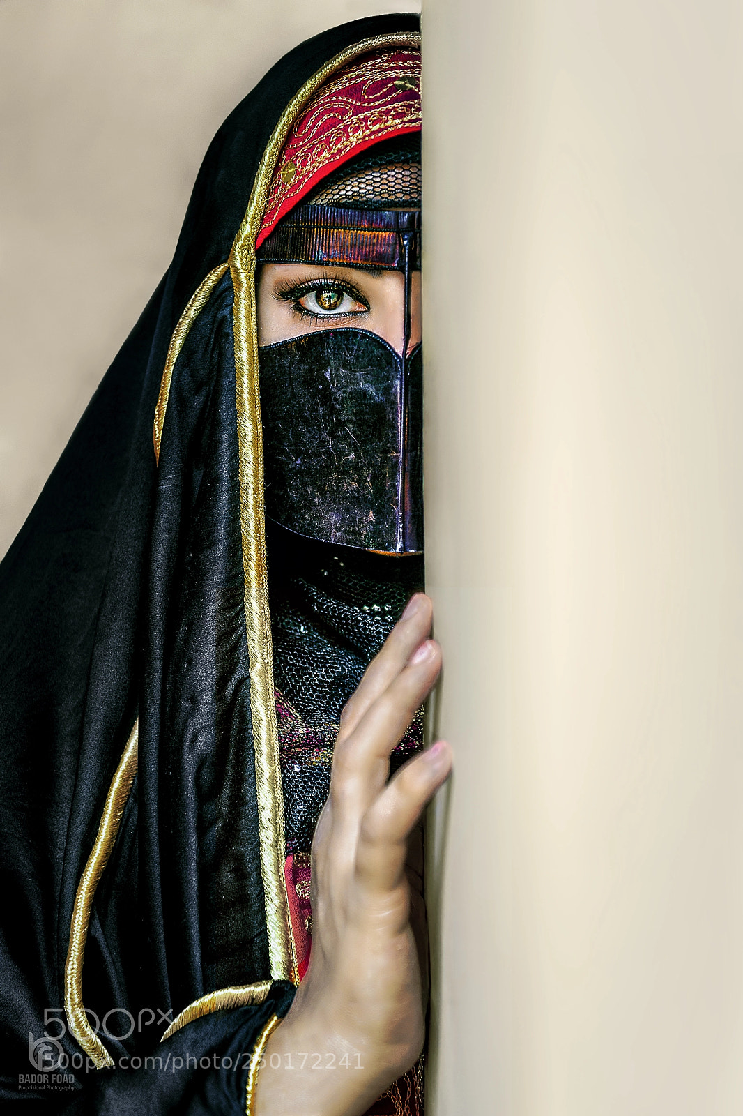 Nikon D4 sample photo. Arabic woman photography