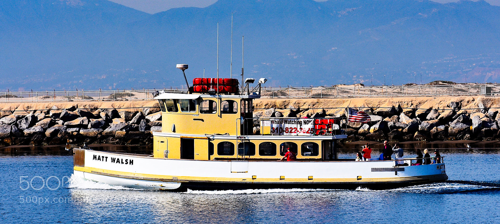 Nikon D7200 sample photo. Passenger boat going out photography