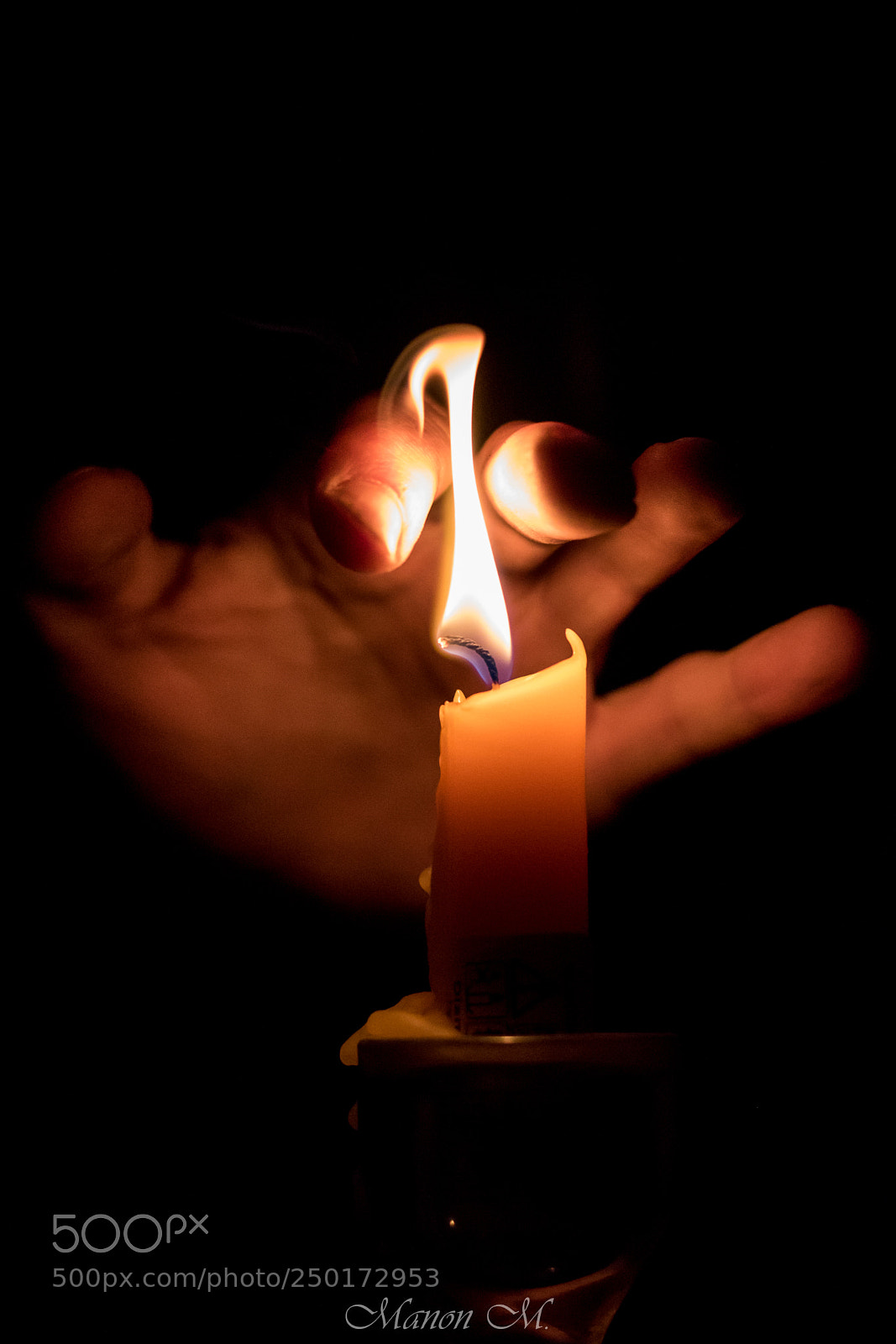 Canon EOS 750D (EOS Rebel T6i / EOS Kiss X8i) sample photo. La flamme photography