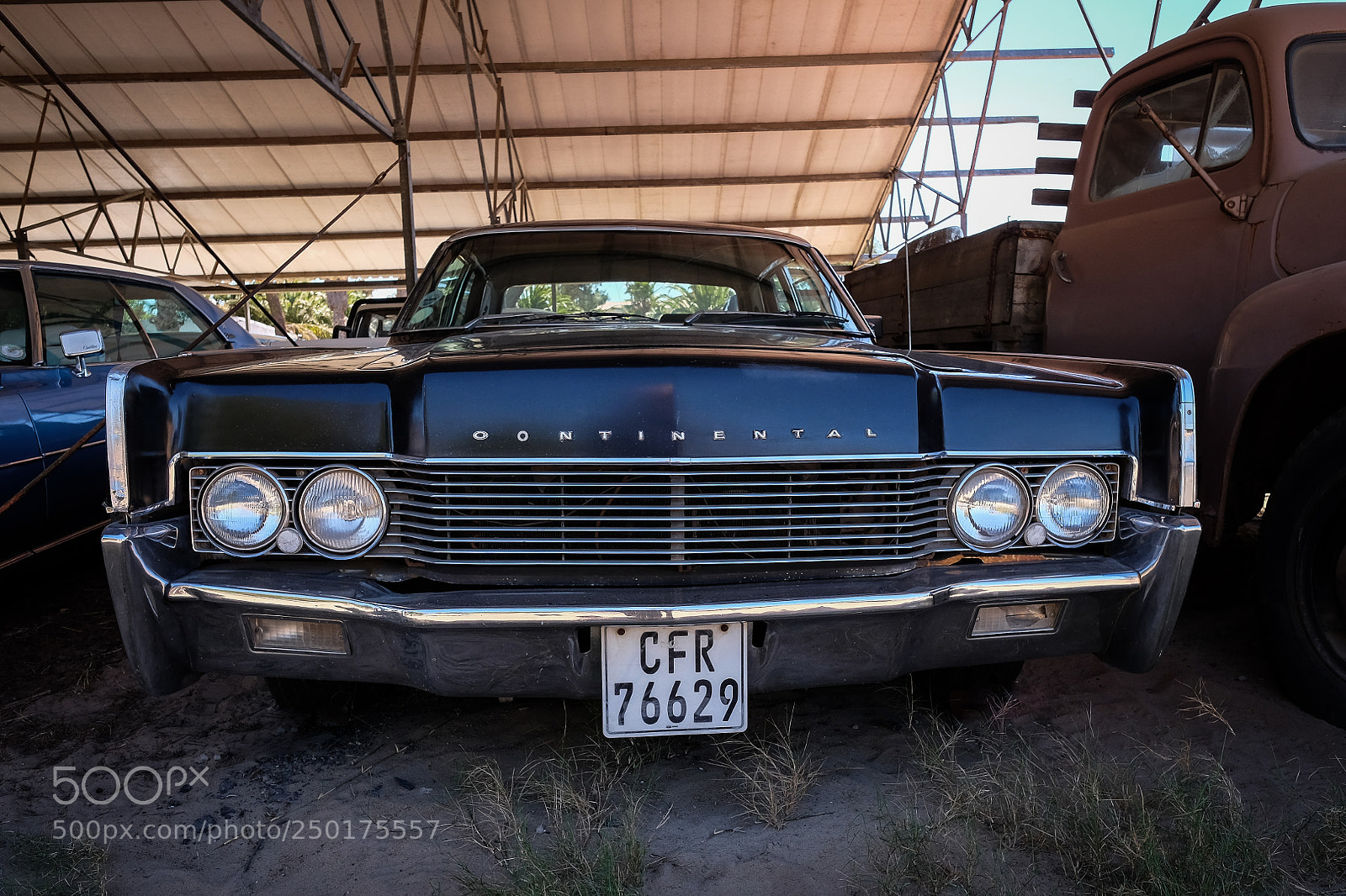 Fujifilm X-T1 sample photo. Licoln continental photography