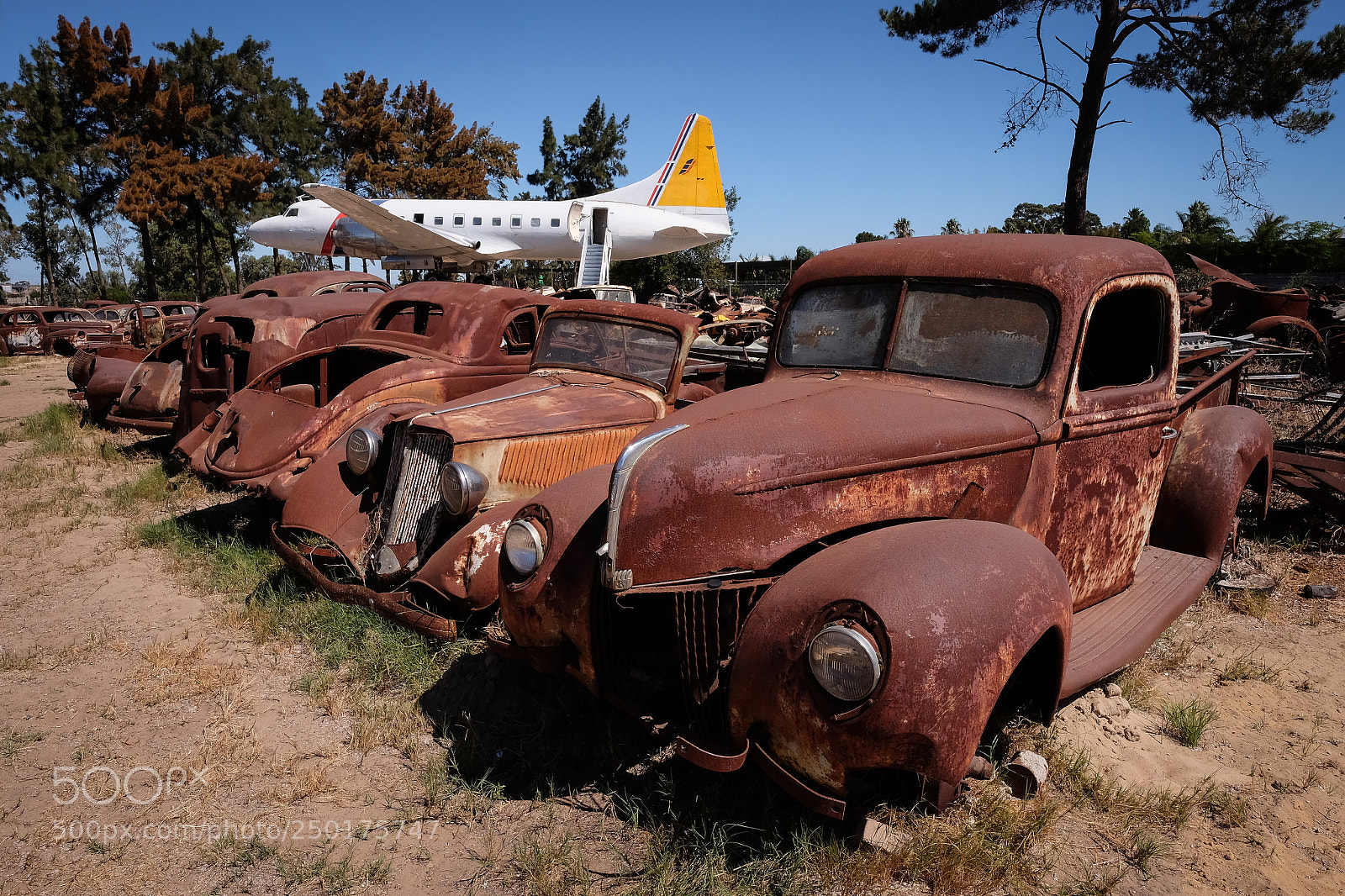 Fujifilm X-T1 sample photo. Rust row photography
