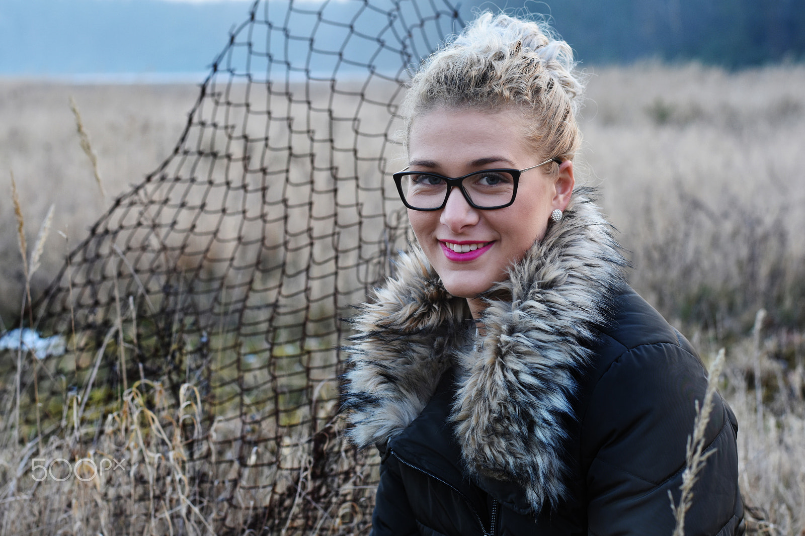 Nikon D7200 + Nikon AF-S Nikkor 50mm F1.8G sample photo. Fence in the background photography