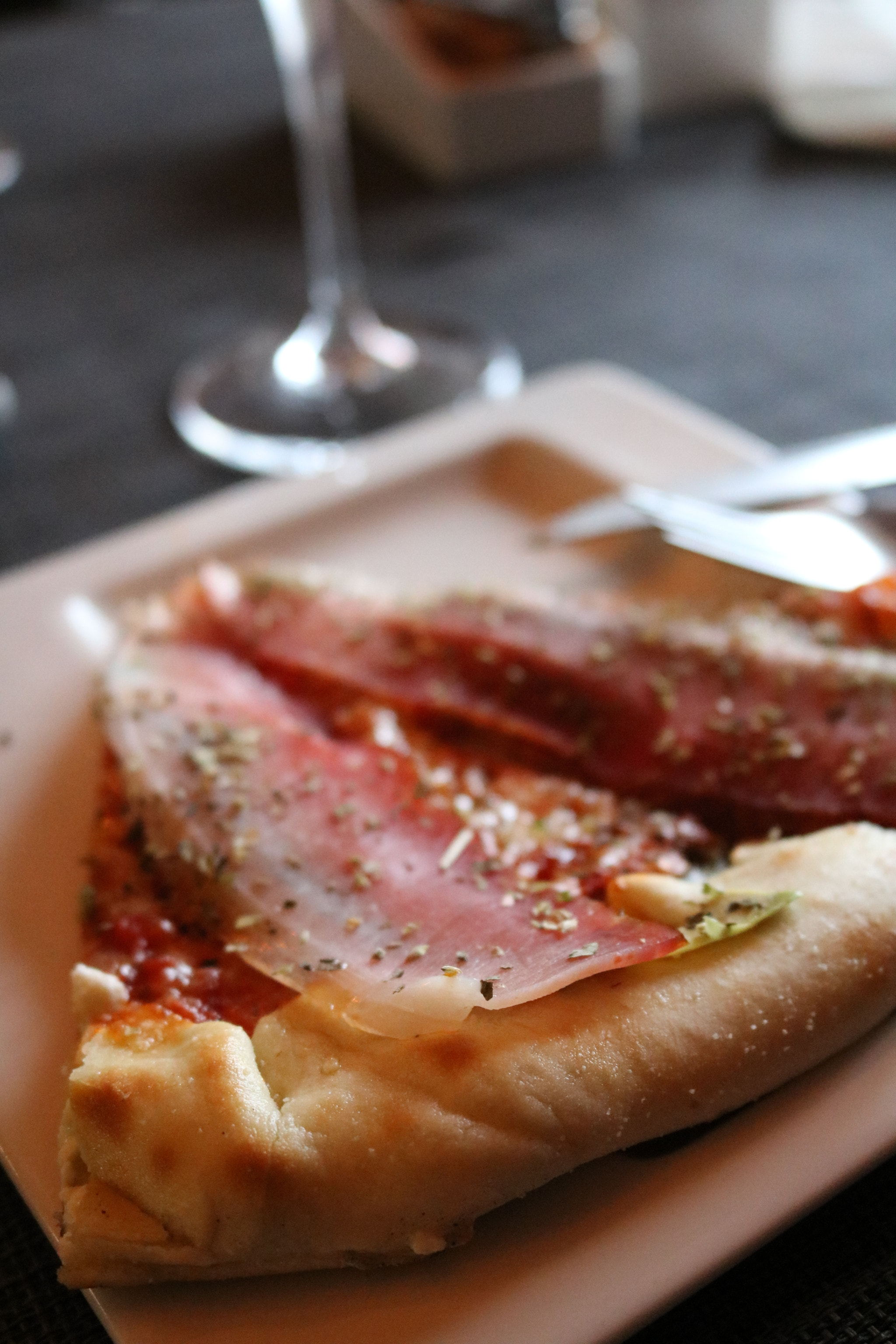 Canon EOS 760D (EOS Rebel T6s / EOS 8000D) sample photo. Pizza photography