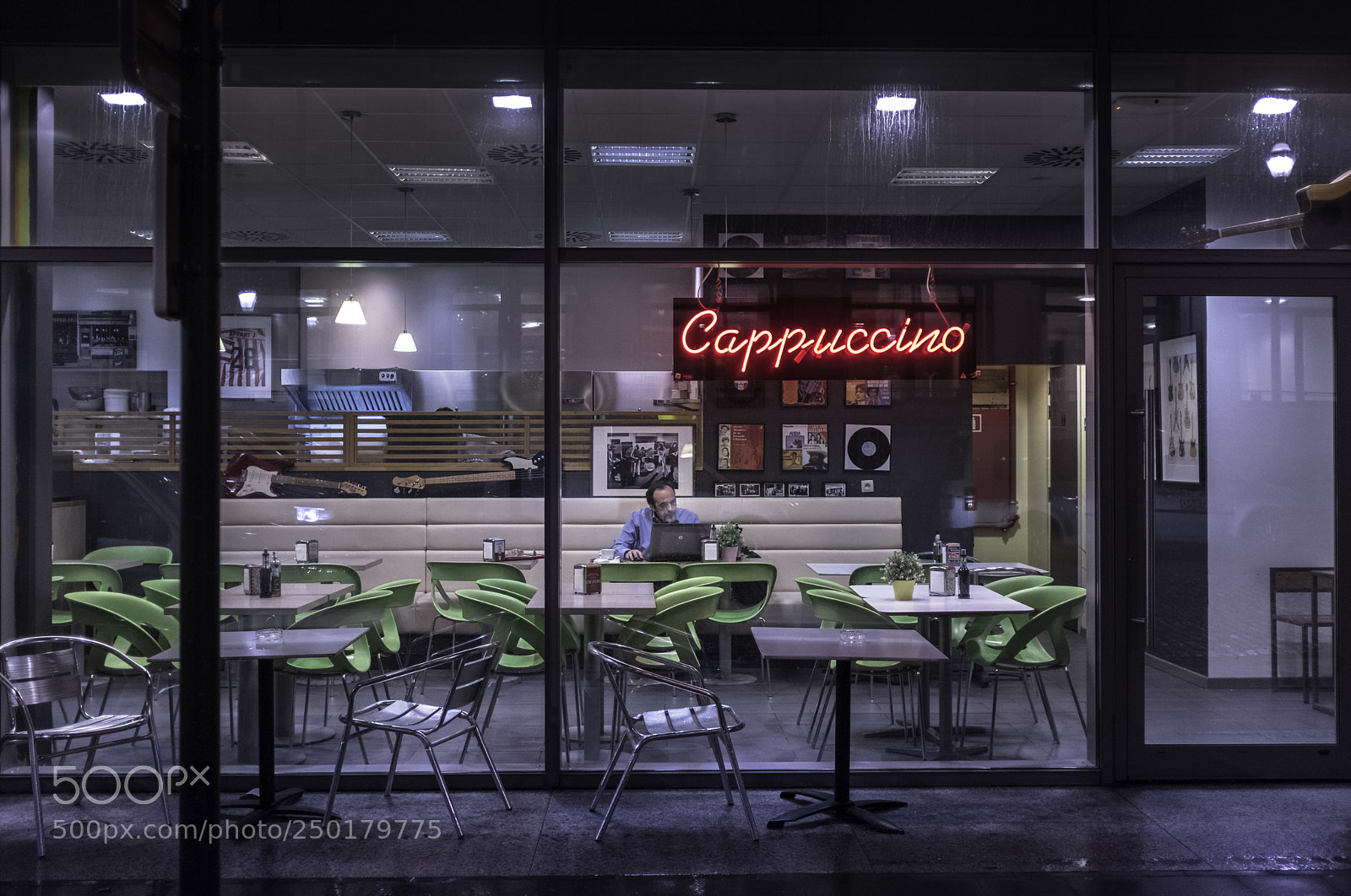 Fujifilm X100F sample photo. Cappuccino edward hopper style photography