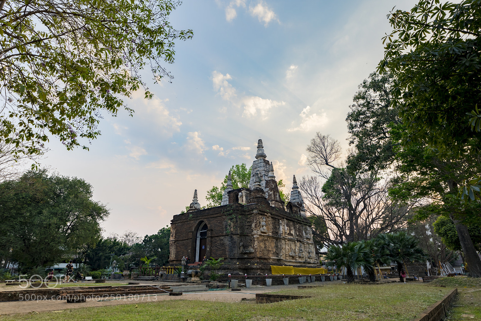 Canon EOS 5D Mark IV sample photo. Wat chet yot seven photography