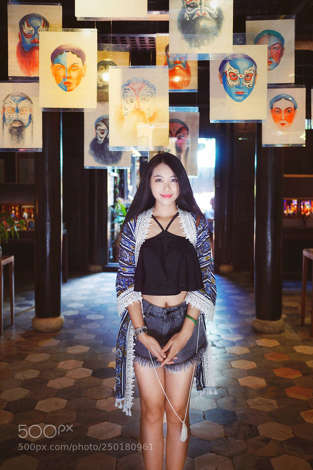 Sony a6000 sample photo. Faces from faifo photography