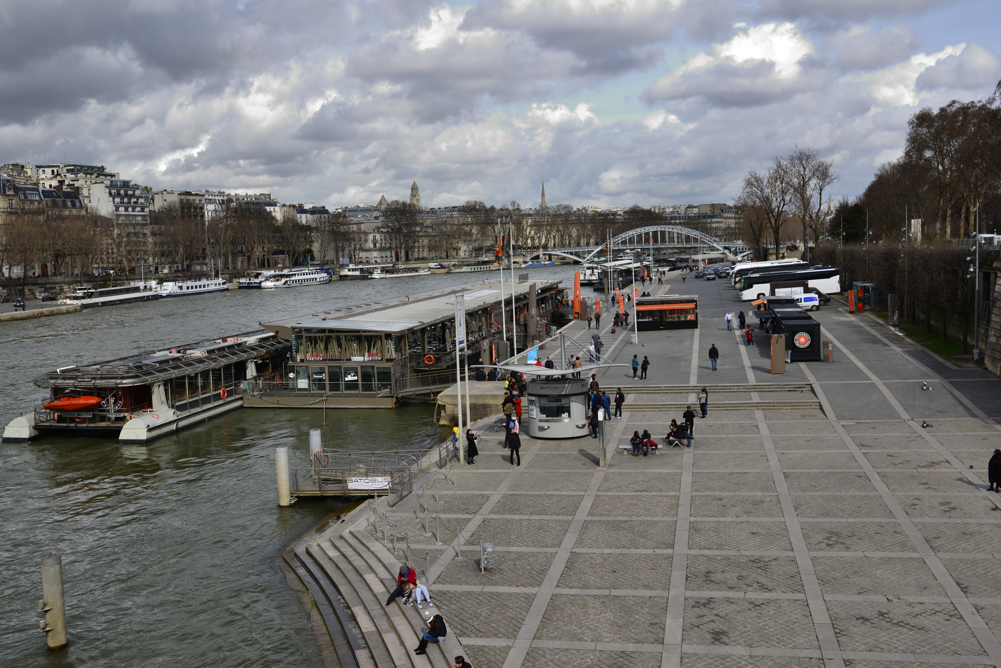 Sigma 35mm F1.4 DG HSM Art sample photo. Flânerie sur le bord de seine photography