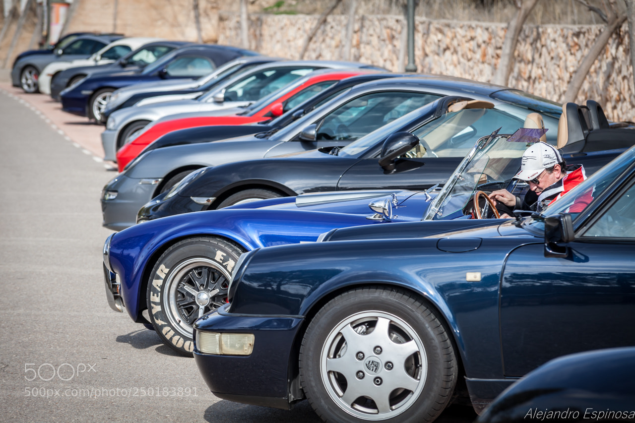Canon EOS 5D Mark II sample photo. Ac cobra between porsches photography