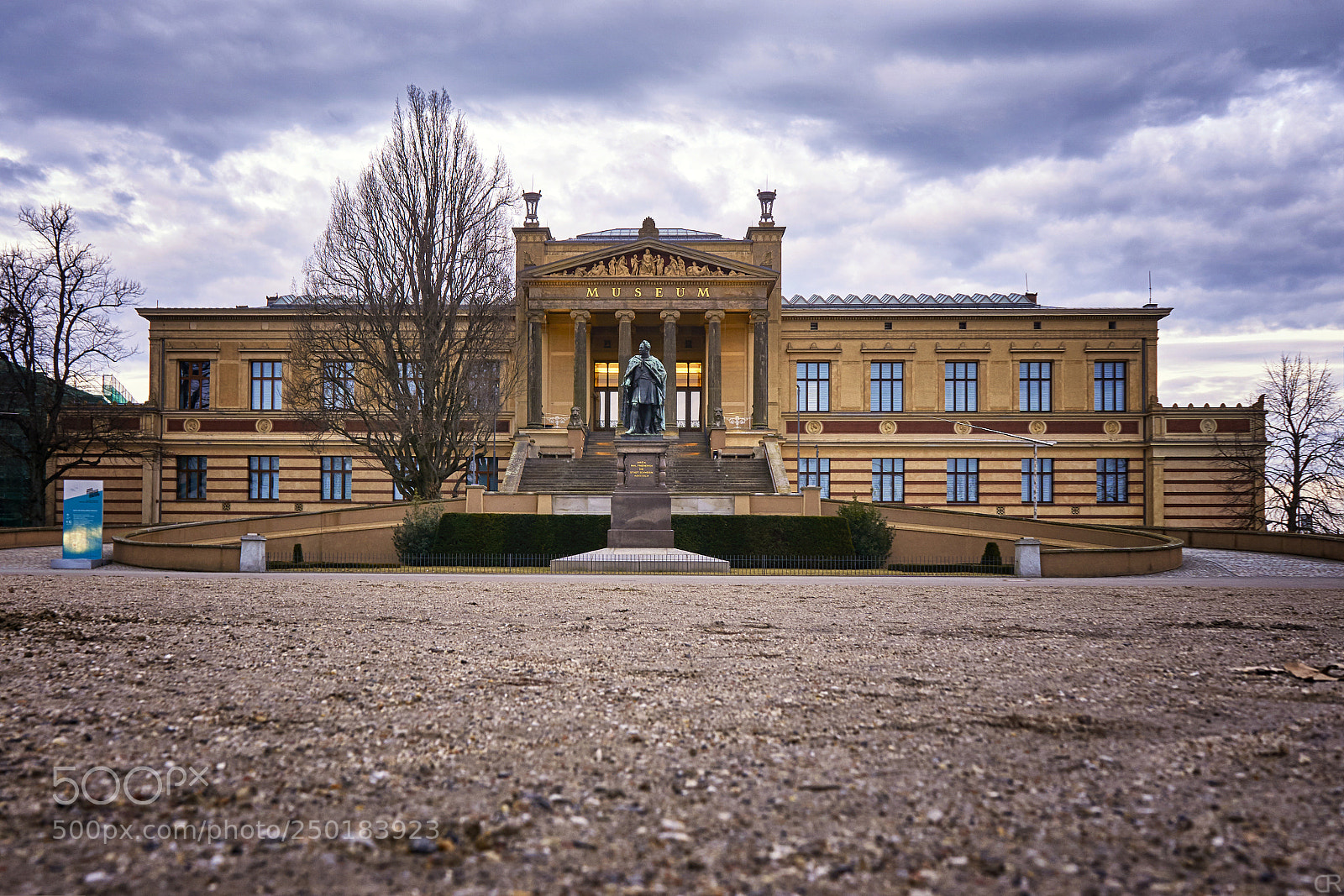 Sony a6000 sample photo. Staatliches museum schwerin photography