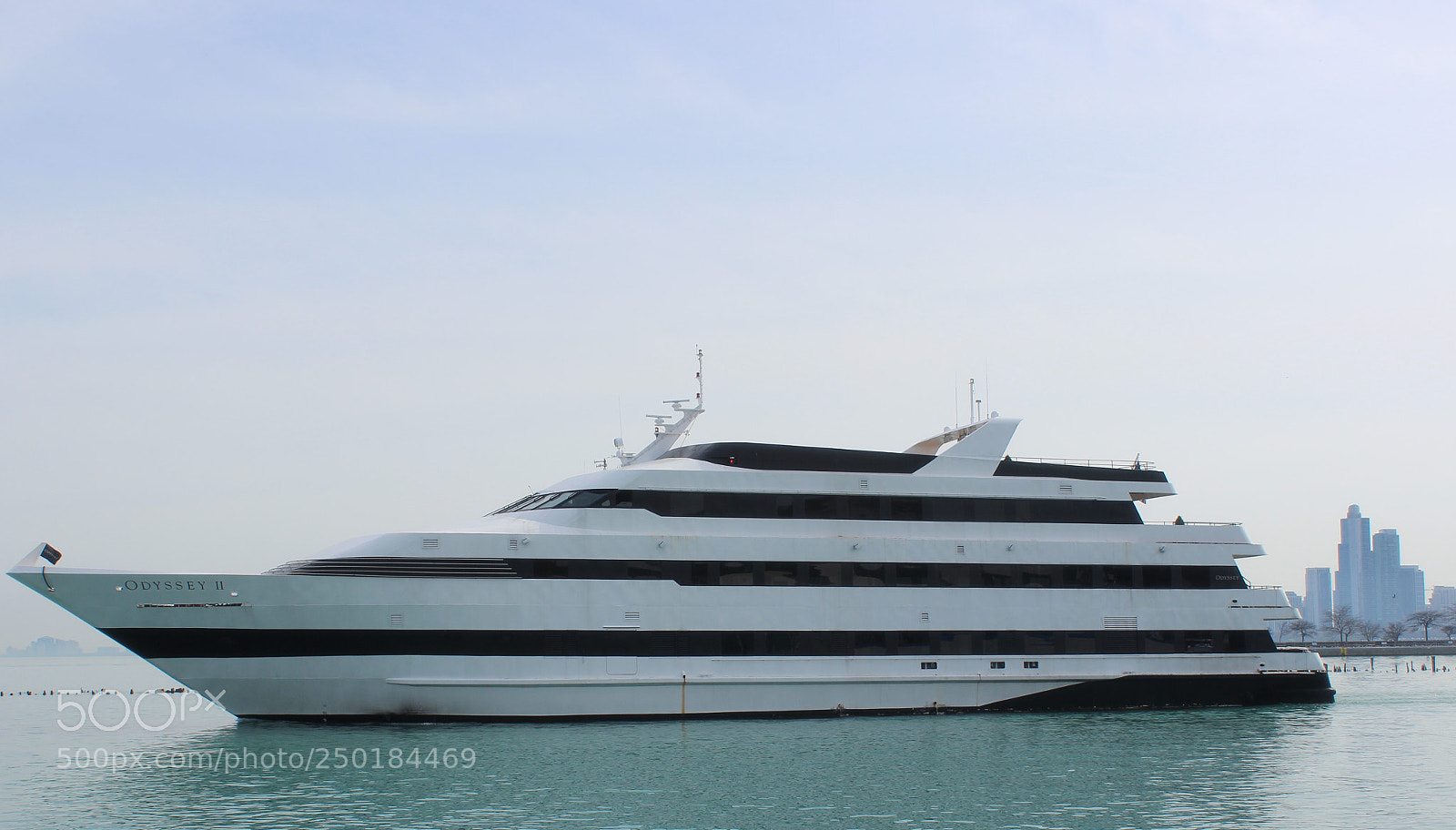 Canon EOS 600D (Rebel EOS T3i / EOS Kiss X5) sample photo. Odyssey cruise chicago photography