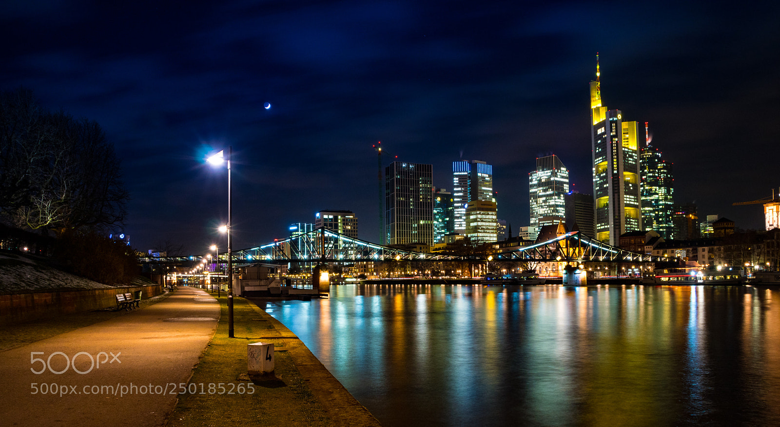 Sony SLT-A68 sample photo. Frankfurt city photography