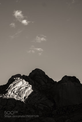 Fujifilm X-T1 sample photo. Mountain eye photography