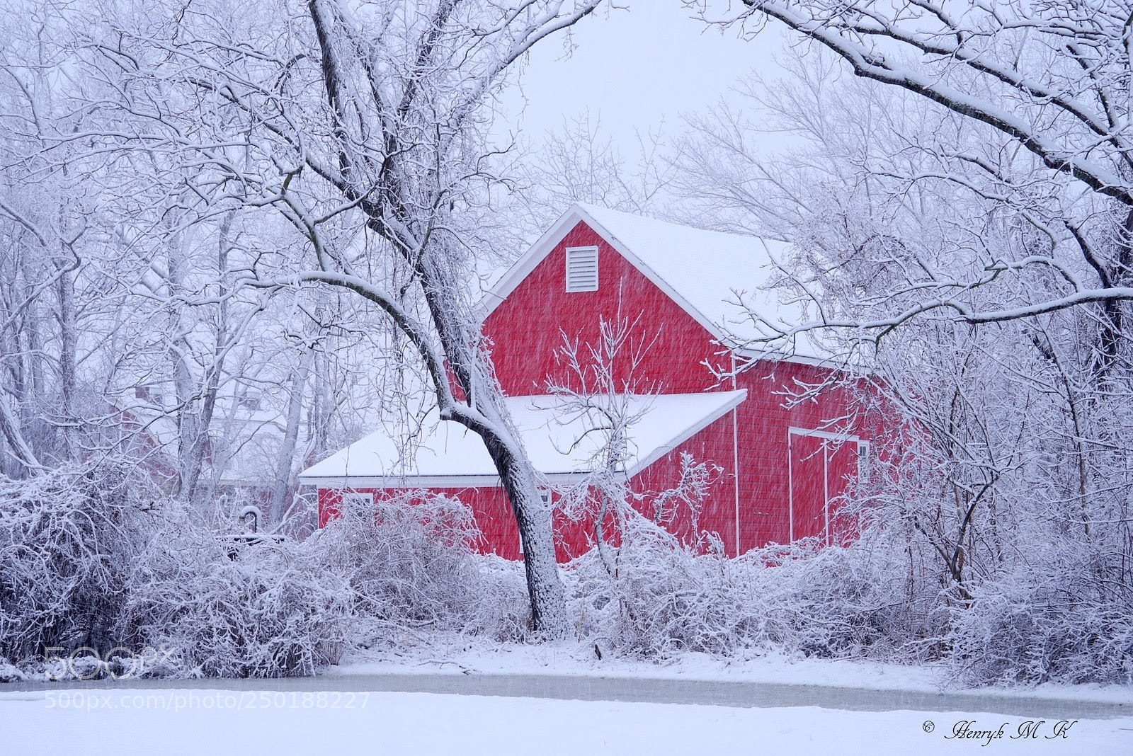 Pentax K-1 sample photo. Red barn photography