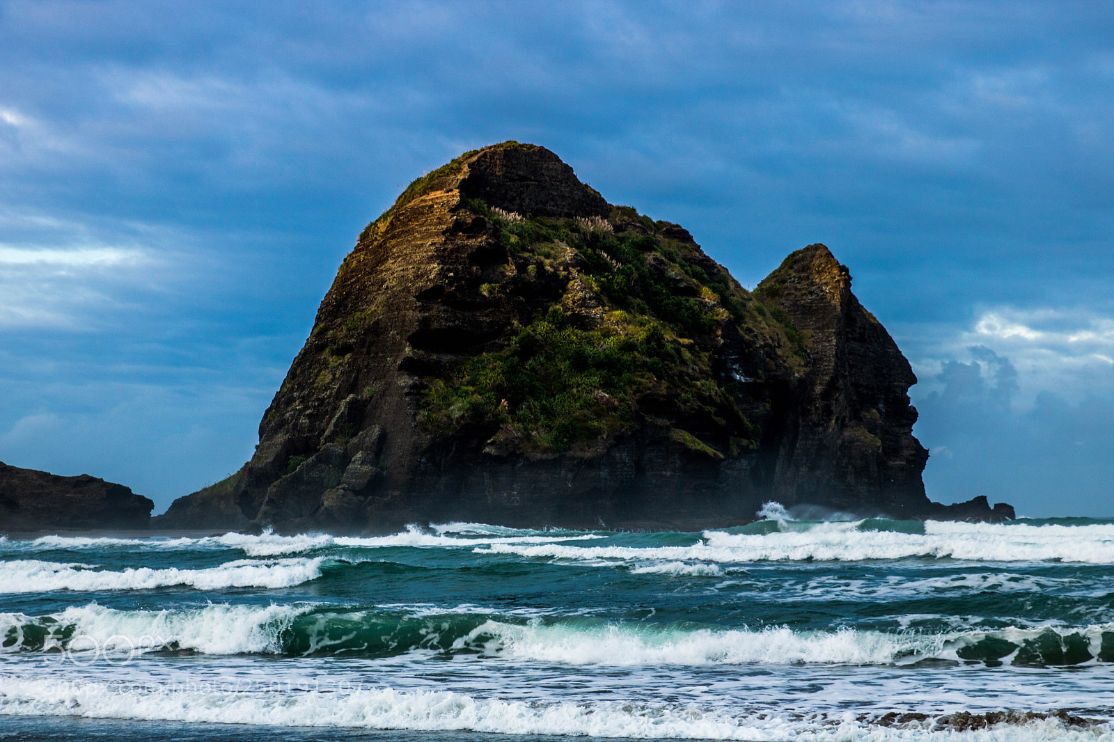 Canon EOS 750D (EOS Rebel T6i / EOS Kiss X8i) sample photo. Piha nz photography