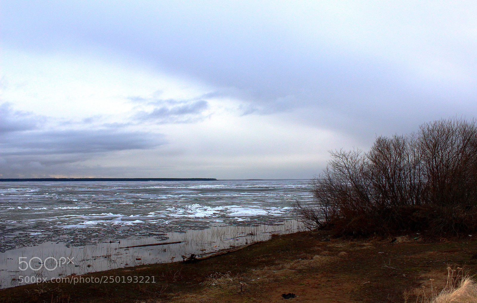 Canon EOS 600D (Rebel EOS T3i / EOS Kiss X5) sample photo. ледоход photography