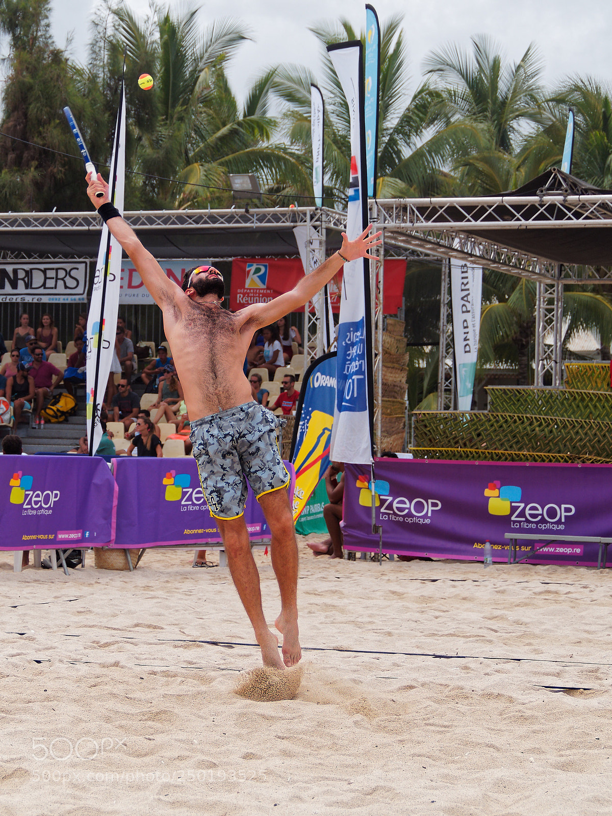 Olympus OM-D E-M10 II sample photo. Beach-tennis photography