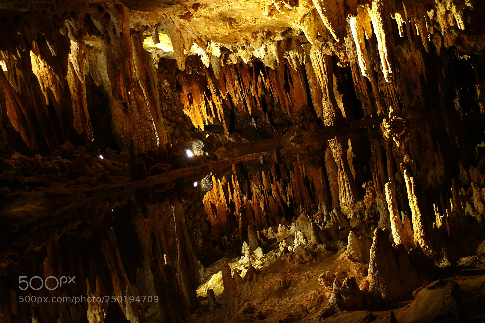 Canon EOS 1100D (EOS Rebel T3 / EOS Kiss X50) sample photo. Luray caverns photography