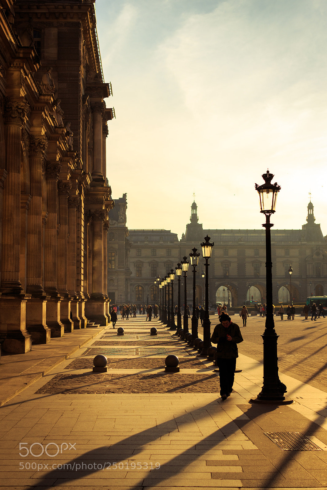 Canon EOS 700D (EOS Rebel T5i / EOS Kiss X7i) sample photo. Le louvre photography
