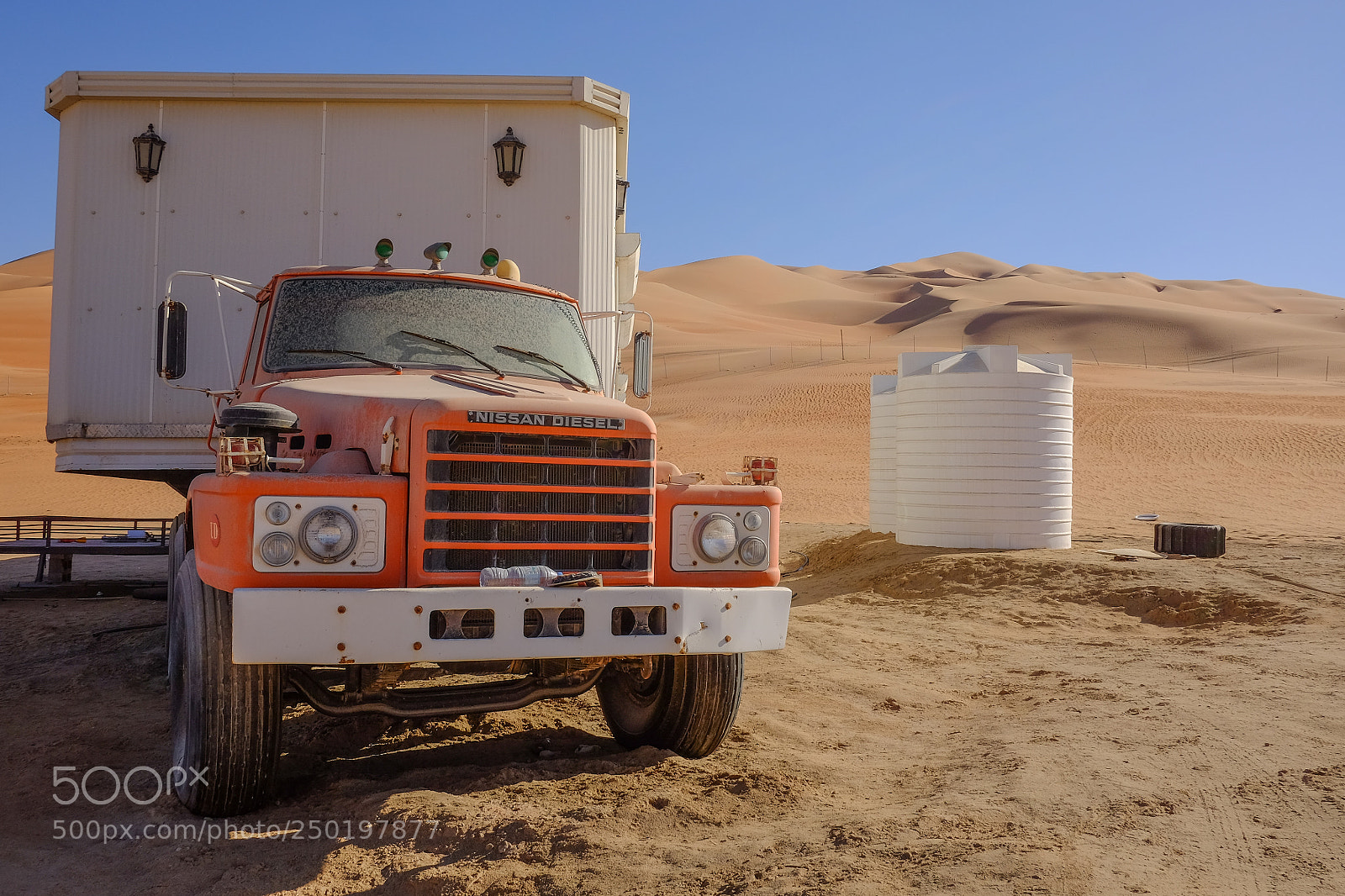 Fujifilm X-T1 sample photo. Mobile home in desert photography