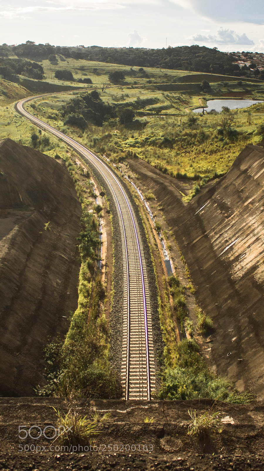 Canon EOS 600D (Rebel EOS T3i / EOS Kiss X5) sample photo. Rails photography
