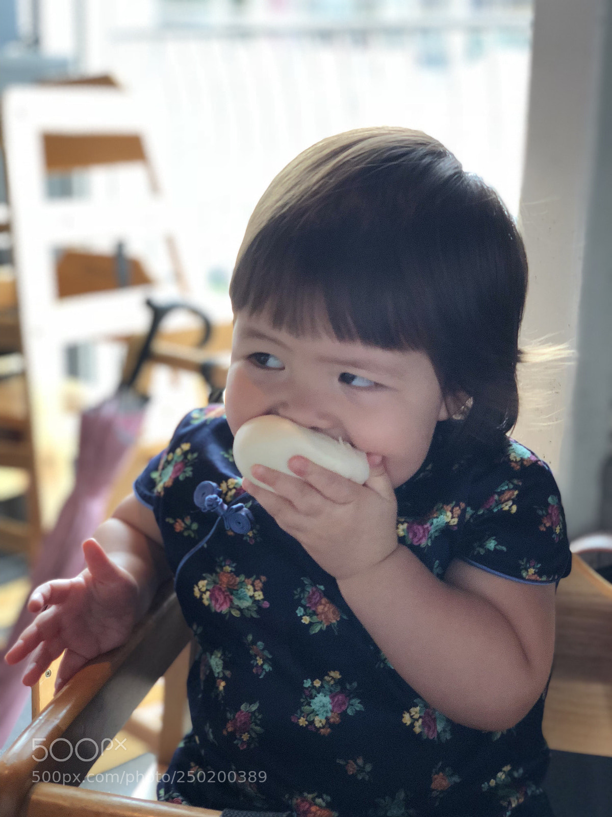 Apple iPhone X sample photo. She eating red bean photography