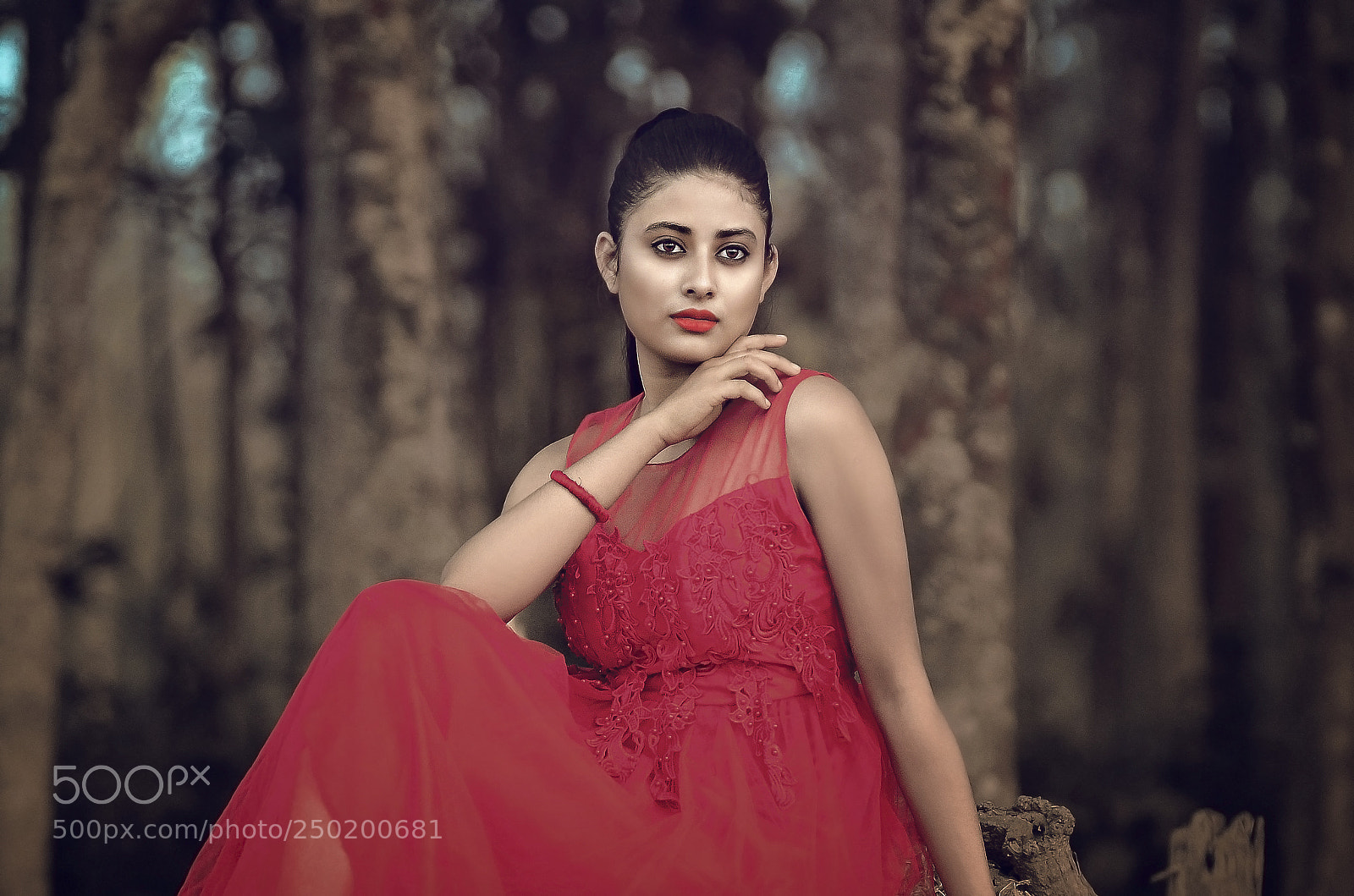 Nikon D7000 sample photo. Femininity into the wood photography
