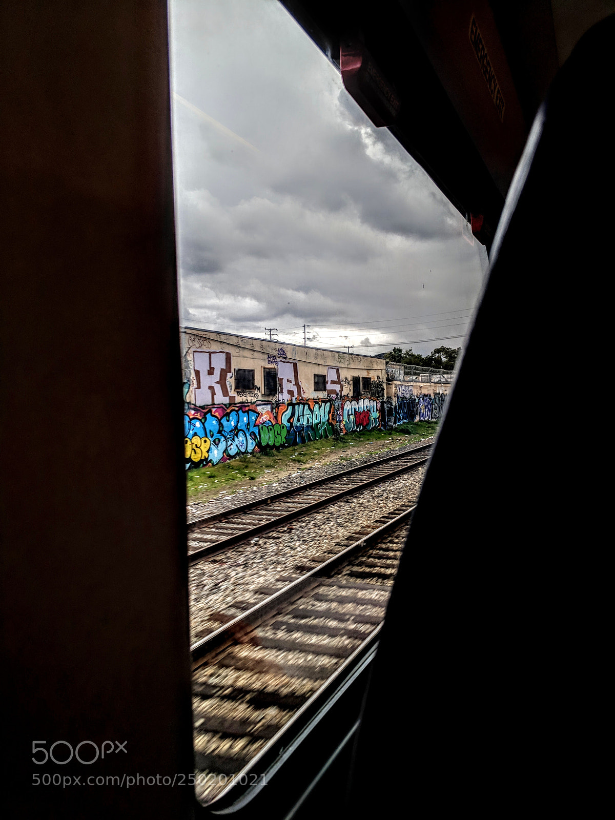 Google Pixel XL sample photo. Train traveln in la photography