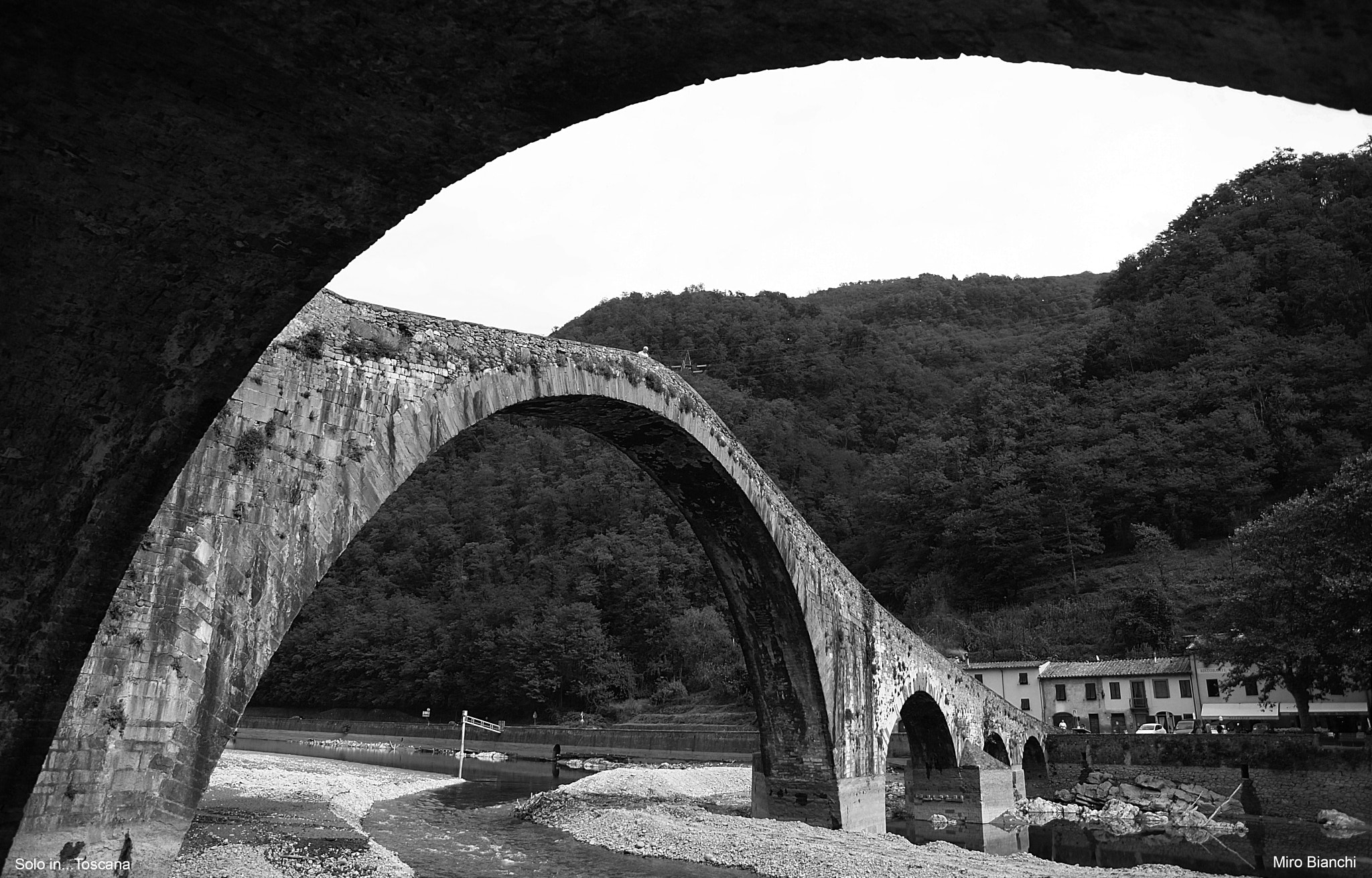 Olympus E-30 sample photo. Borgo a mozzano photography