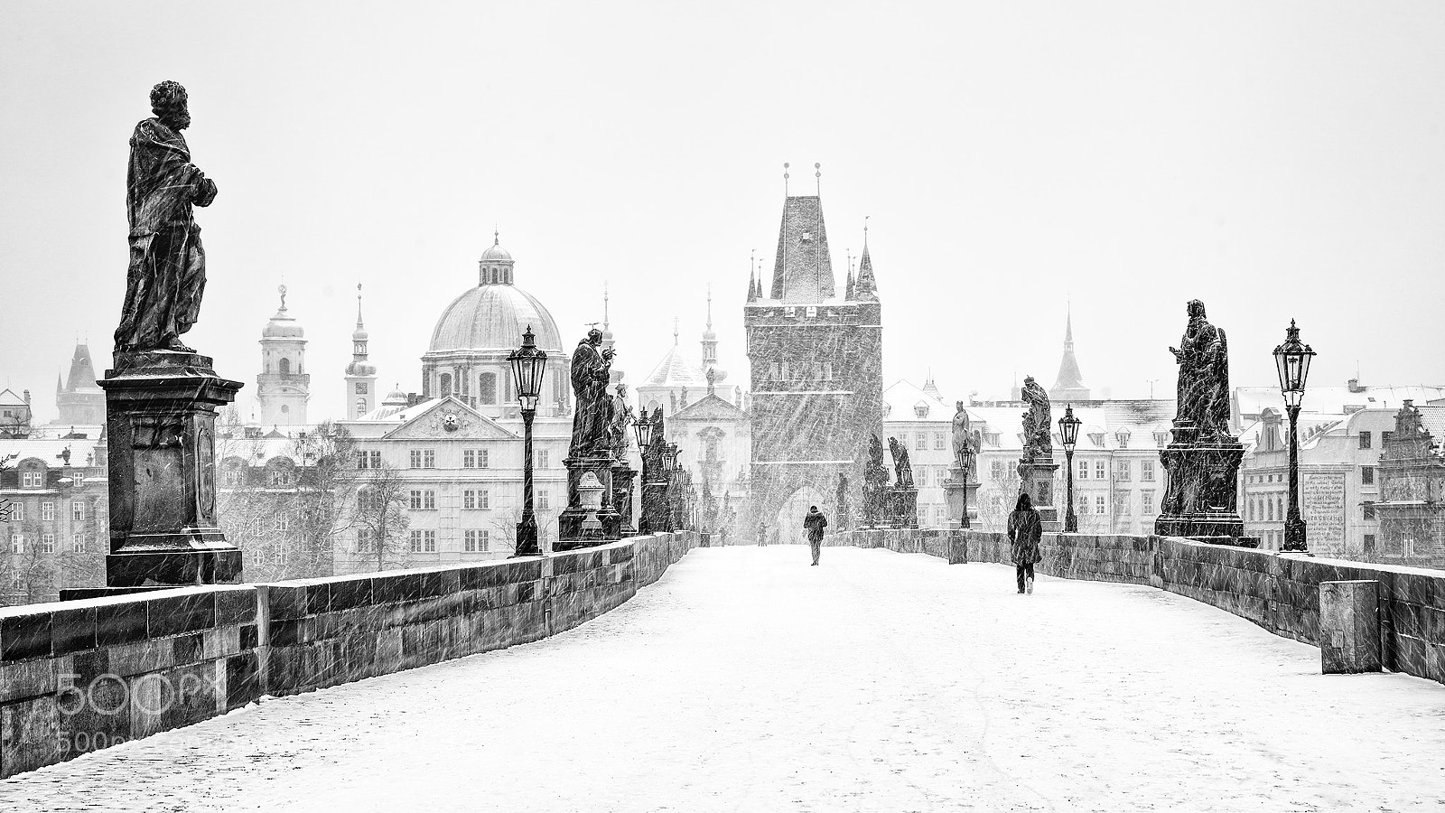 Canon EOS 5DS R sample photo. Snowy charles bridge photography