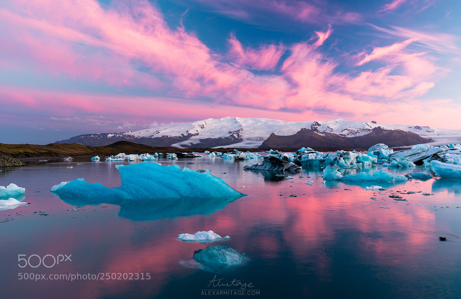 Canon EOS 5D Mark IV sample photo. 3 hour sunset, iceland photography