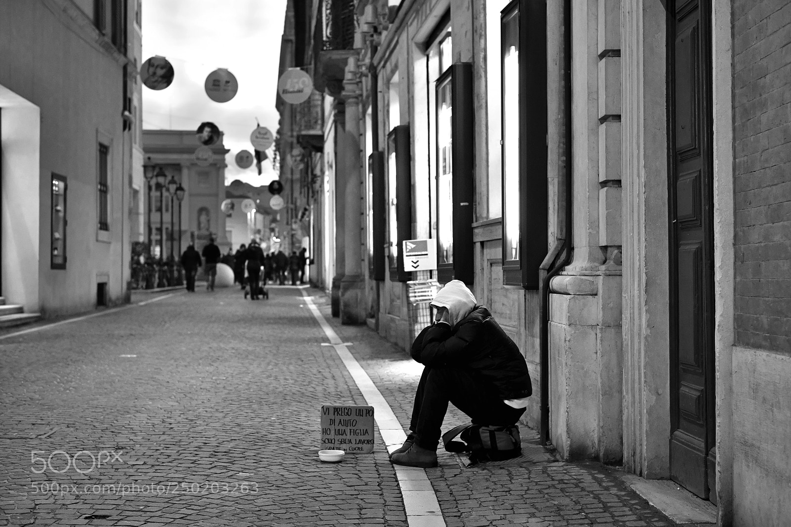 Fujifilm X-Pro2 sample photo. Uomo corso pesaro marzo photography