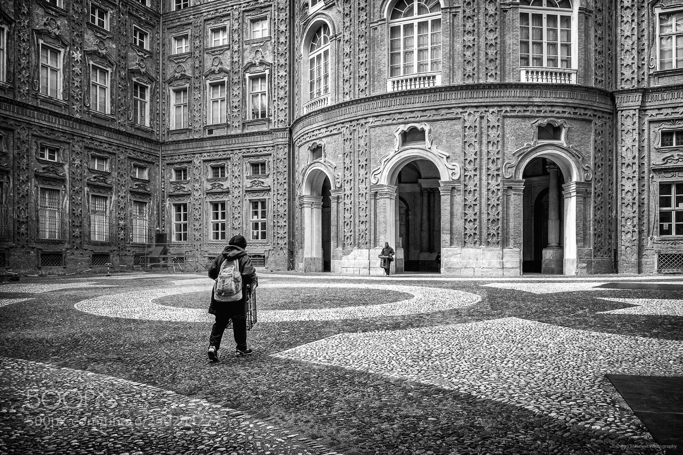 Fujifilm X-E1 sample photo. Shift change photography