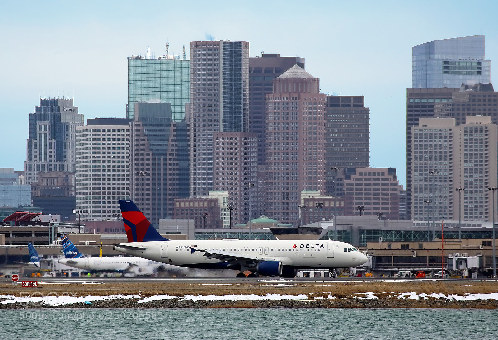 Canon EOS 5D Mark IV sample photo. Delta jet logan airport photography