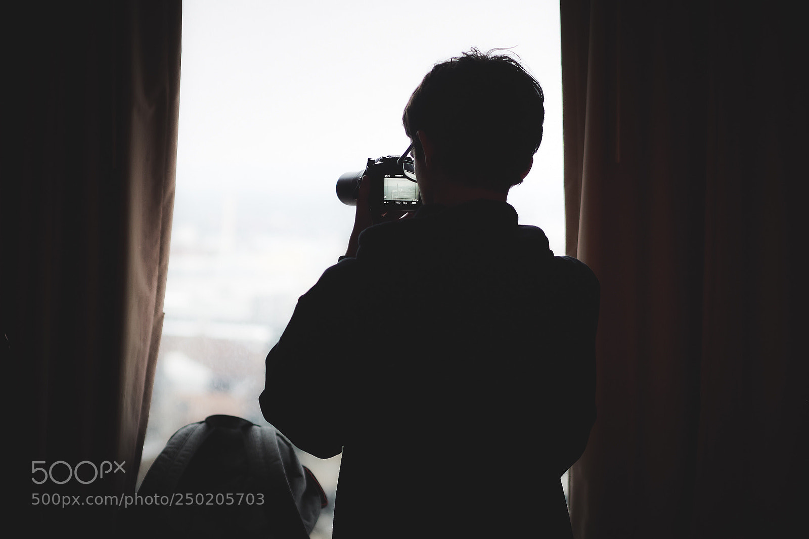 Olympus OM-D E-M10 II sample photo. They watch their city photography