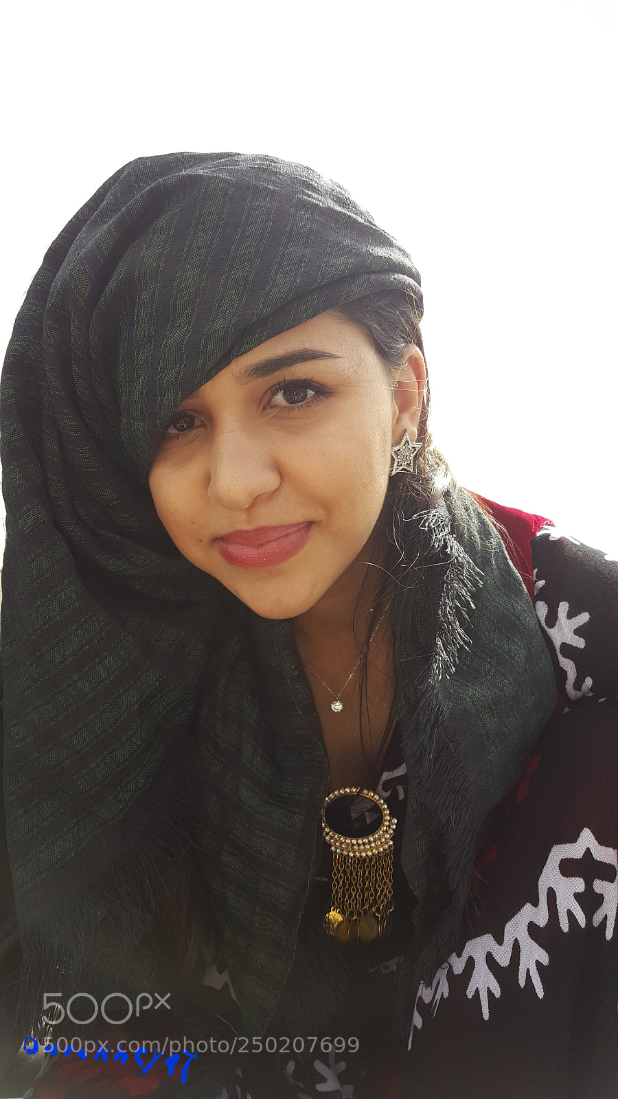 Samsung Galaxy Note5 sample photo. Kurdish clothes photography