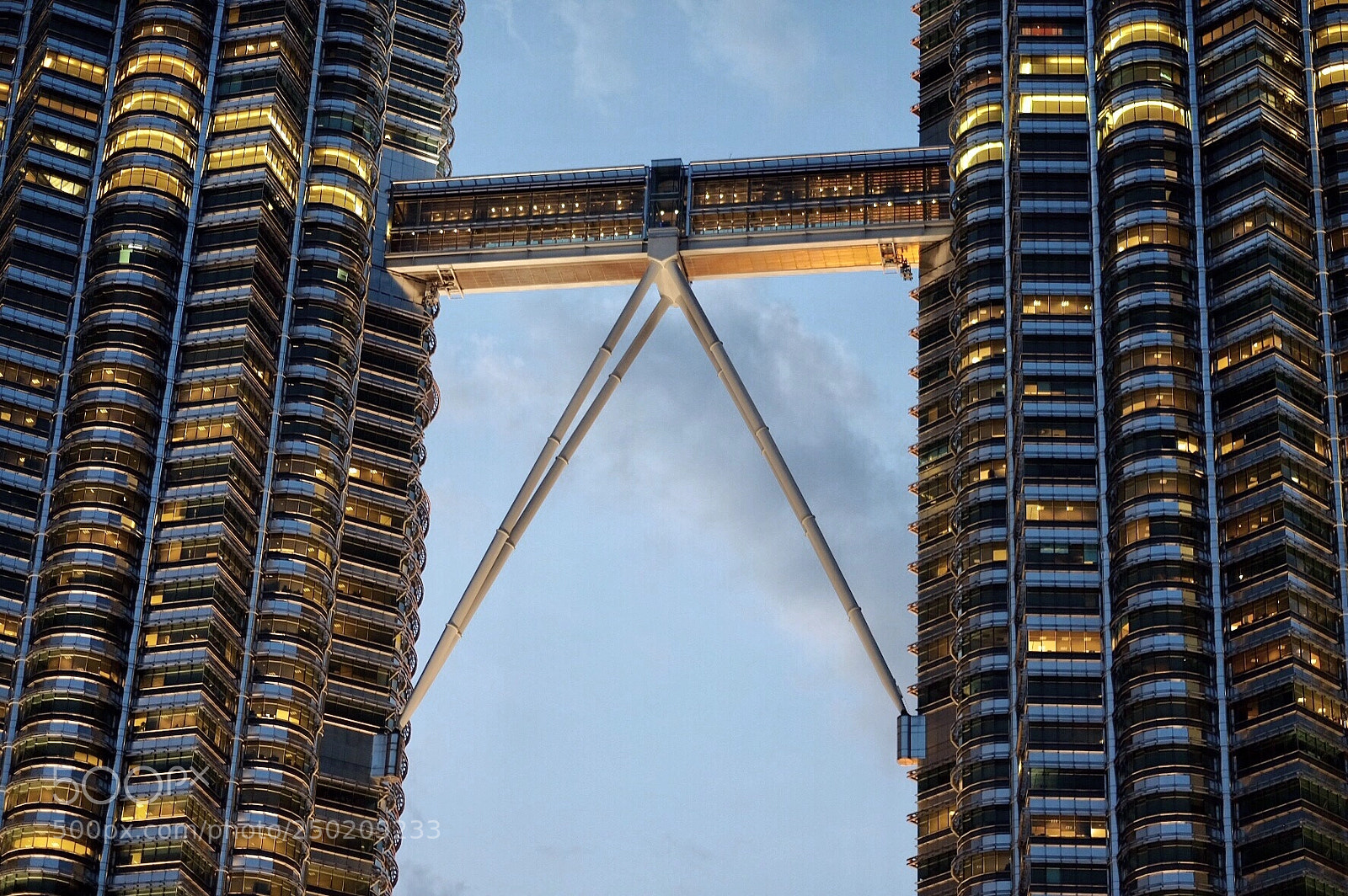 Fujifilm X-T10 sample photo. Sunset through the petronas photography