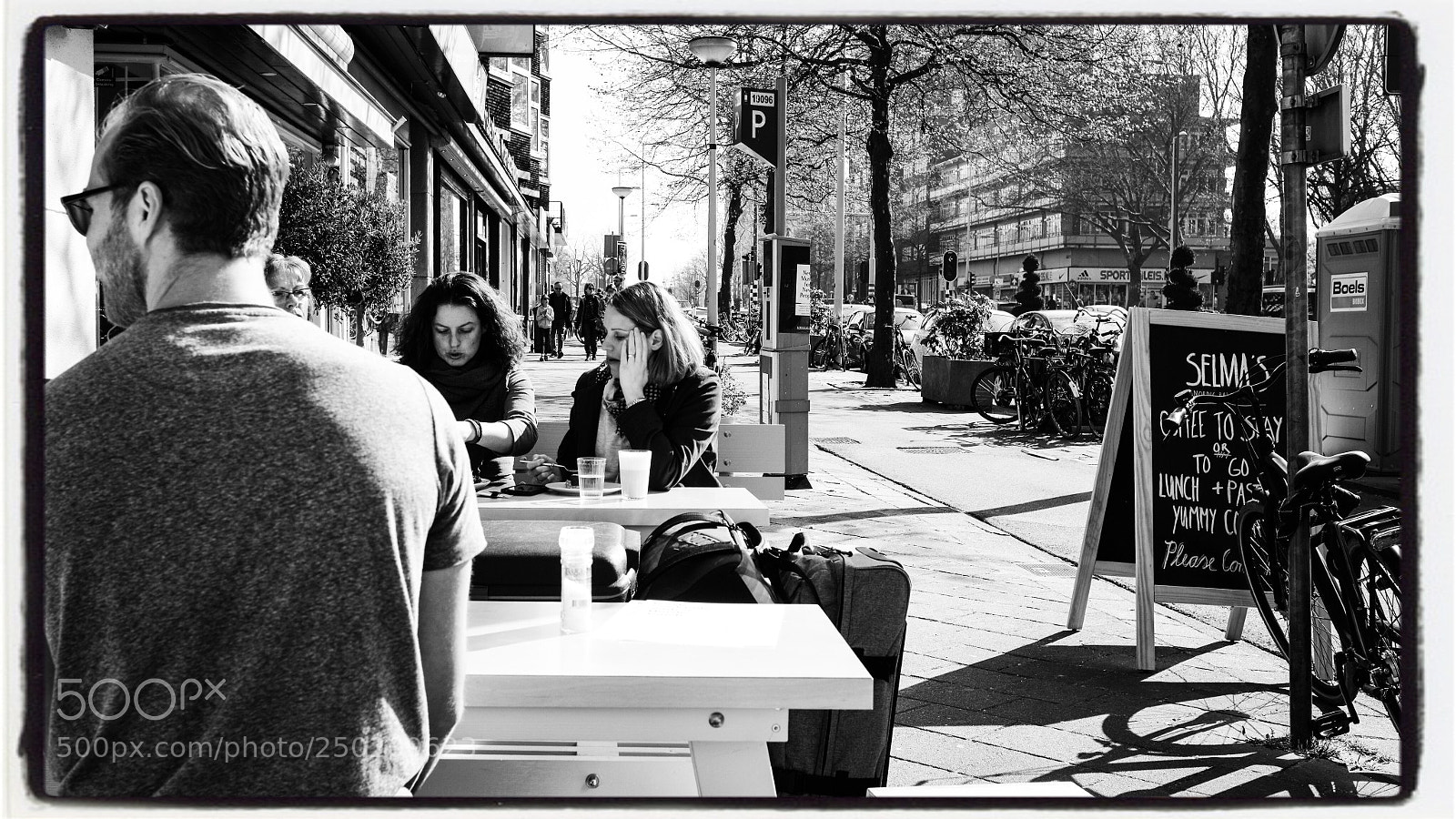 Leica M (Typ 240) sample photo. Hipster breakfast on sidewalk photography