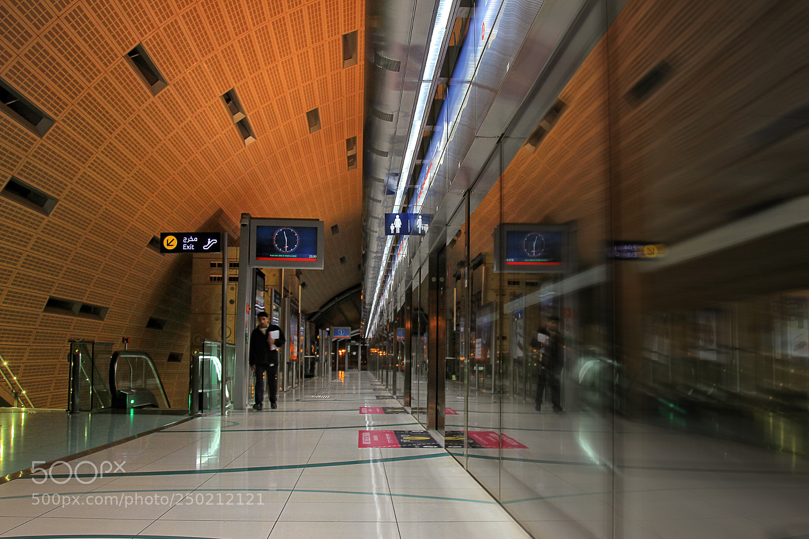 Canon EOS 60D sample photo. Dubai metro station photography