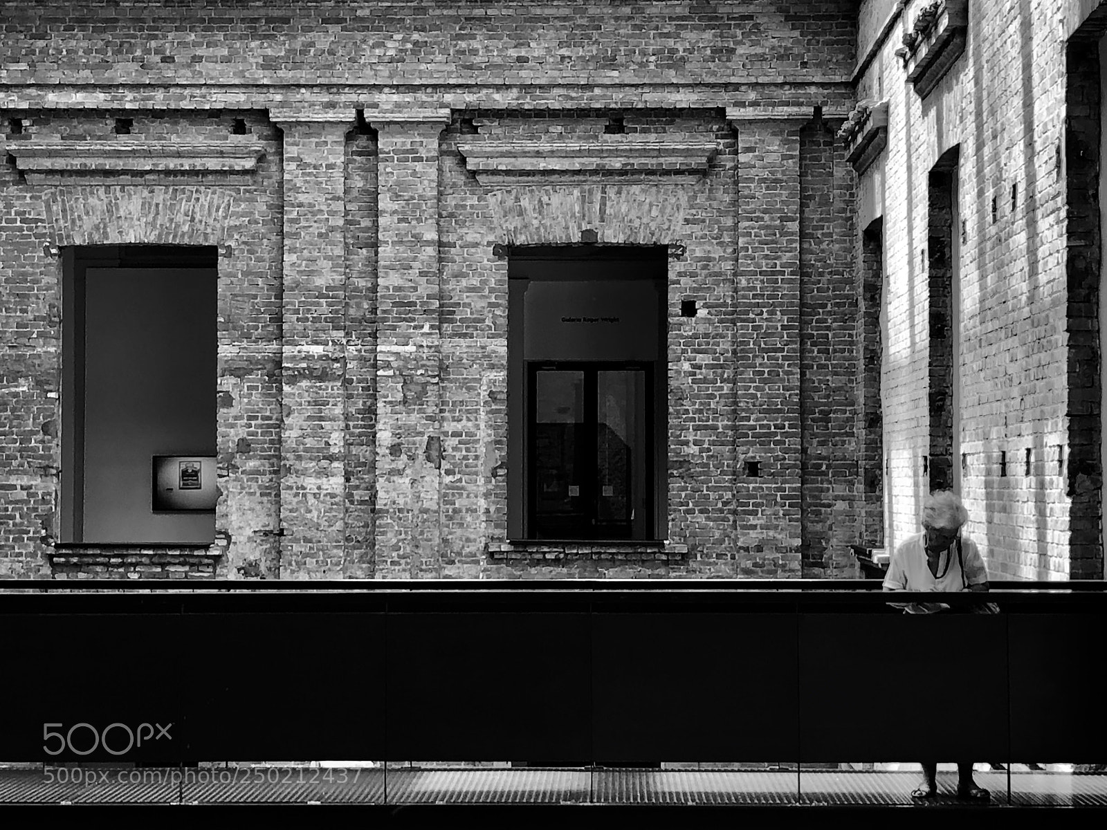 Apple iPhone 8 sample photo. Pinacoteca photography