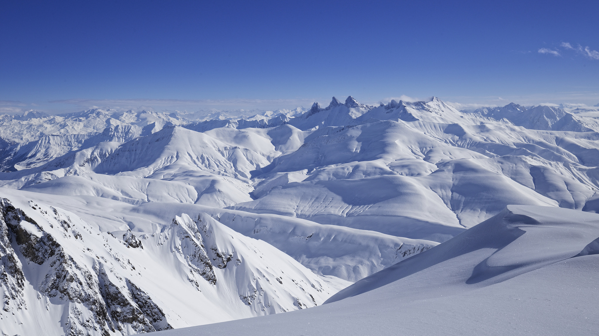 Canon EF 16-35mm F4L IS USM sample photo. Massif des arves photography