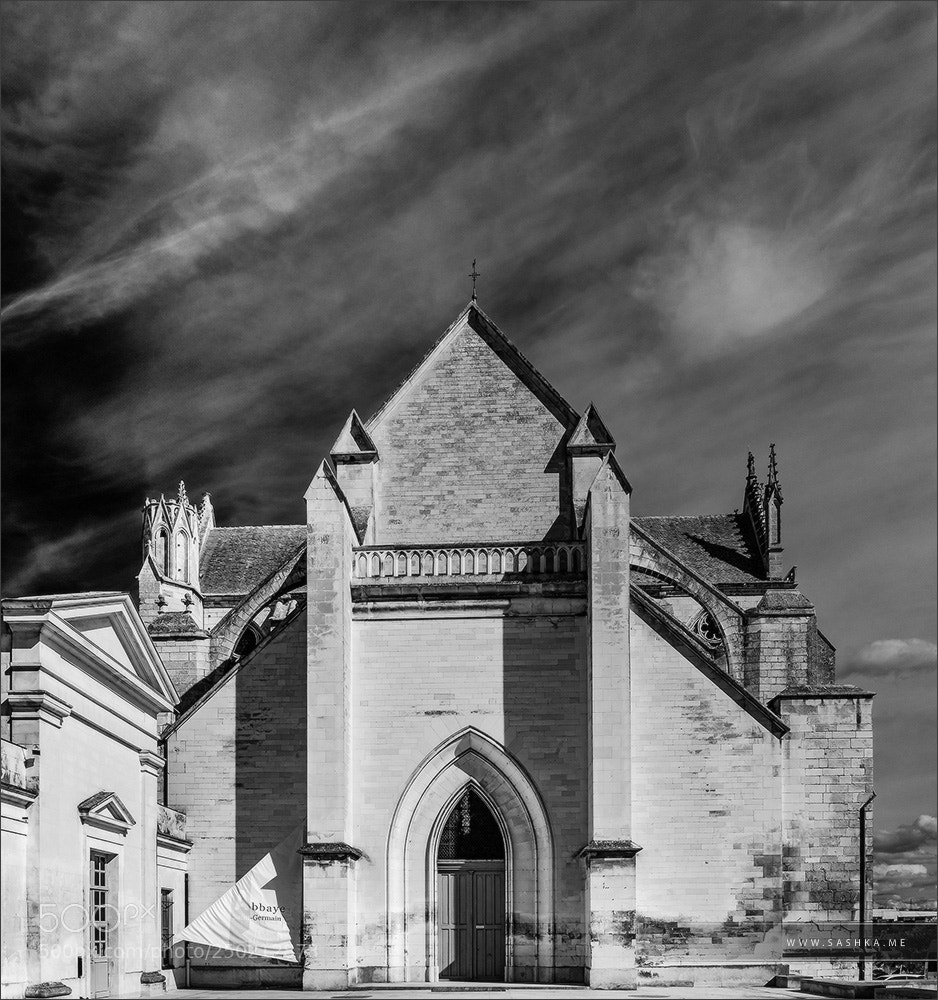 Sony Alpha DSLR-A230 sample photo. Abbey saint-germain in auxerre photography
