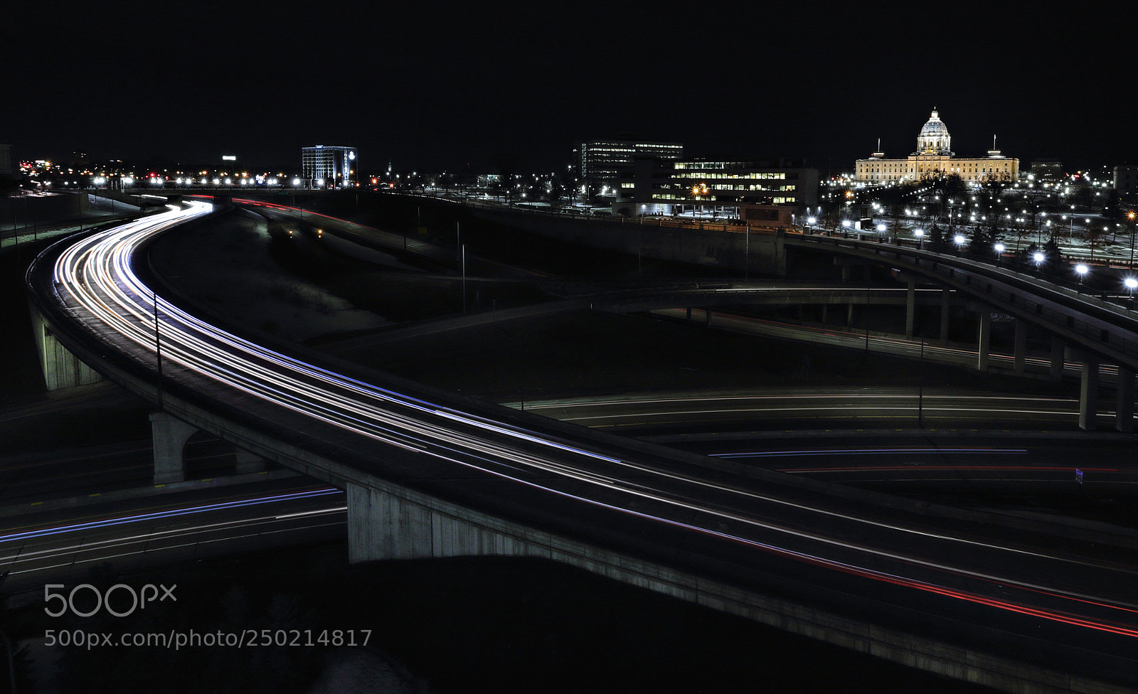 Canon EOS 550D (EOS Rebel T2i / EOS Kiss X4) sample photo. Capitol drive by photography