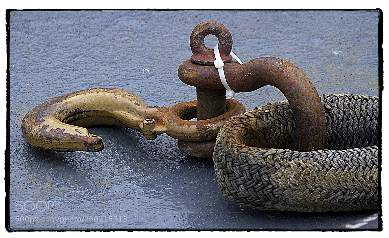 Canon EOS 7D sample photo. Hook and rope. photography
