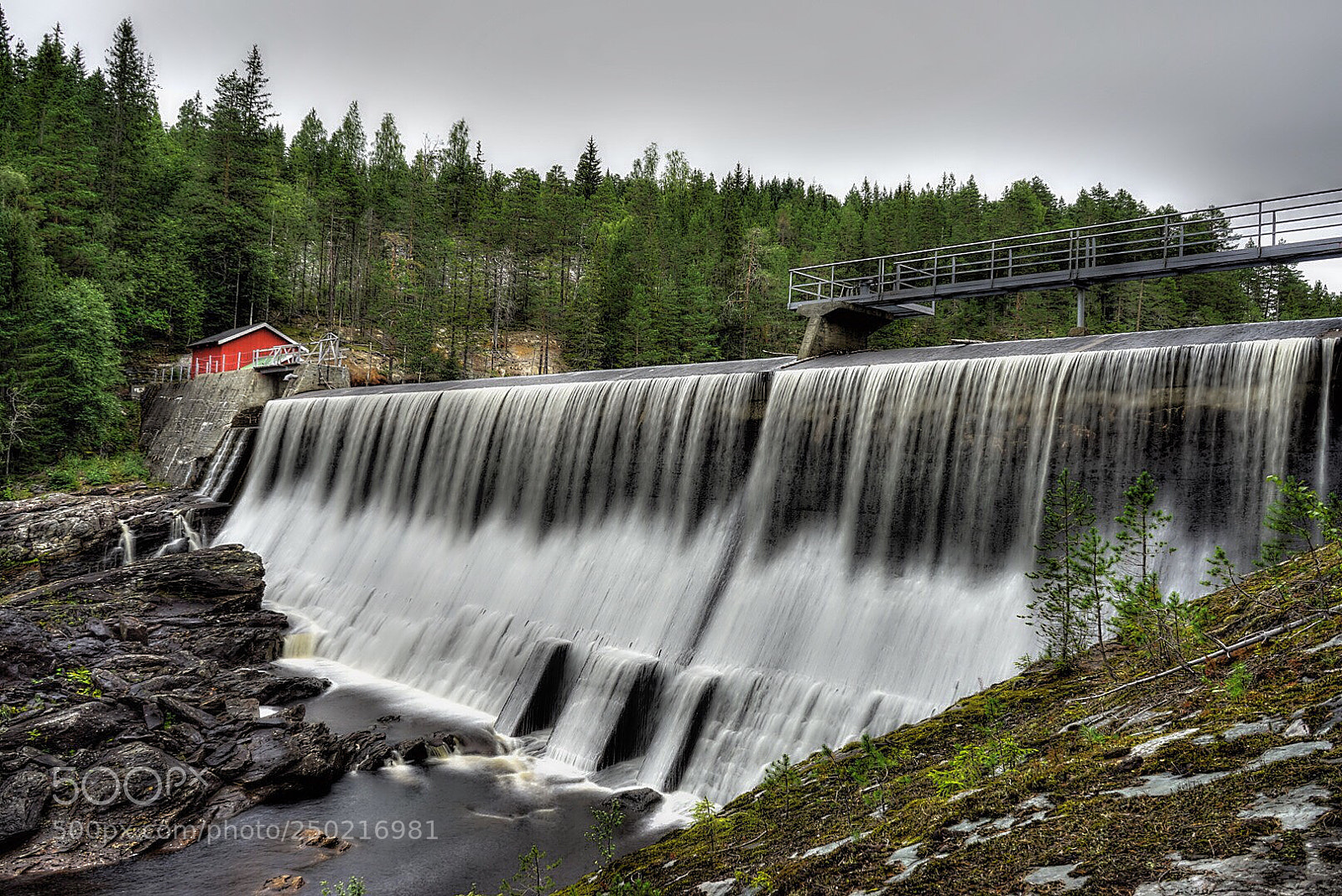 Sony a7R sample photo. Dam. meråker photography