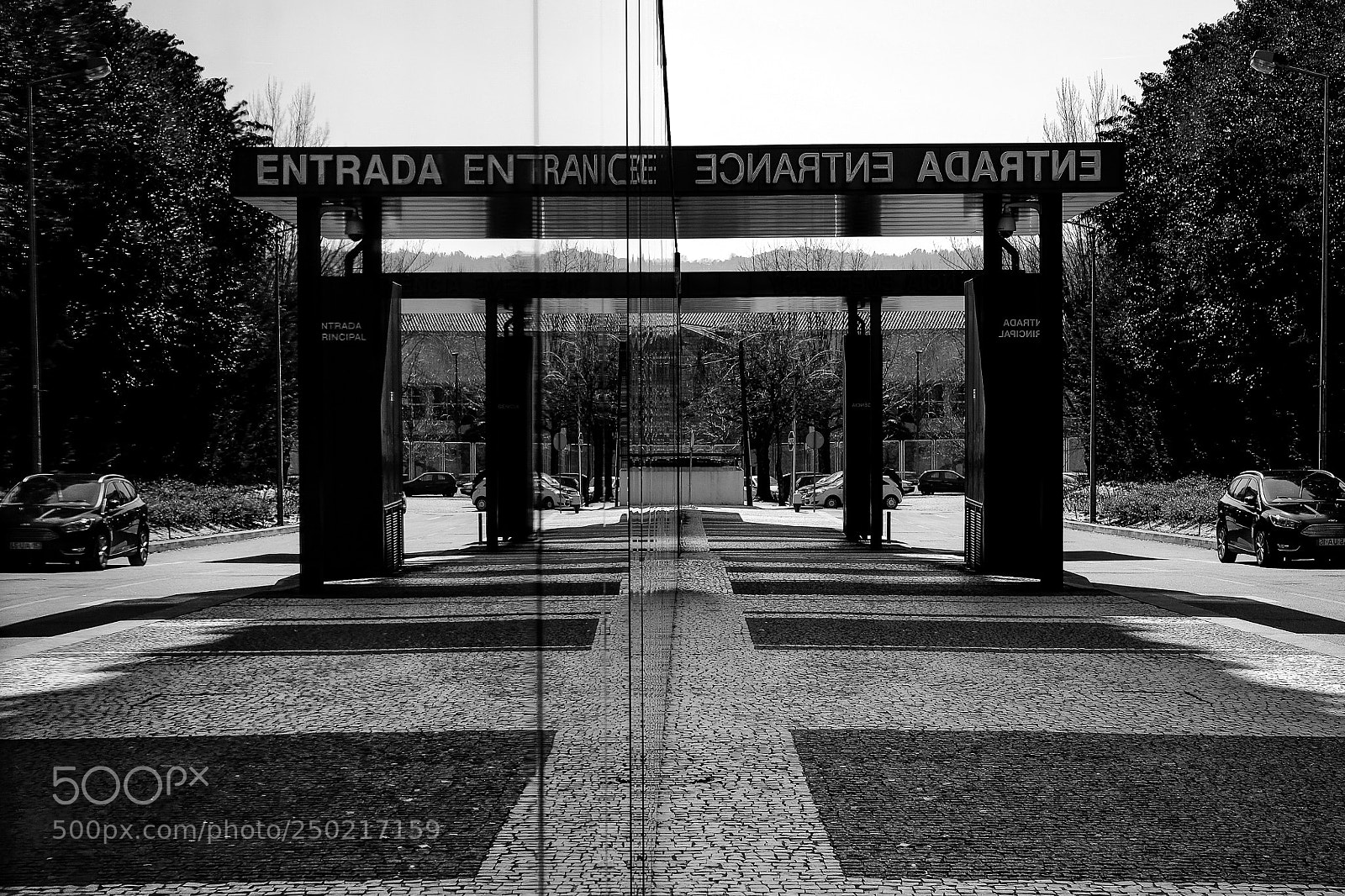 Fujifilm X-T10 sample photo. Entrance to the mirror photography
